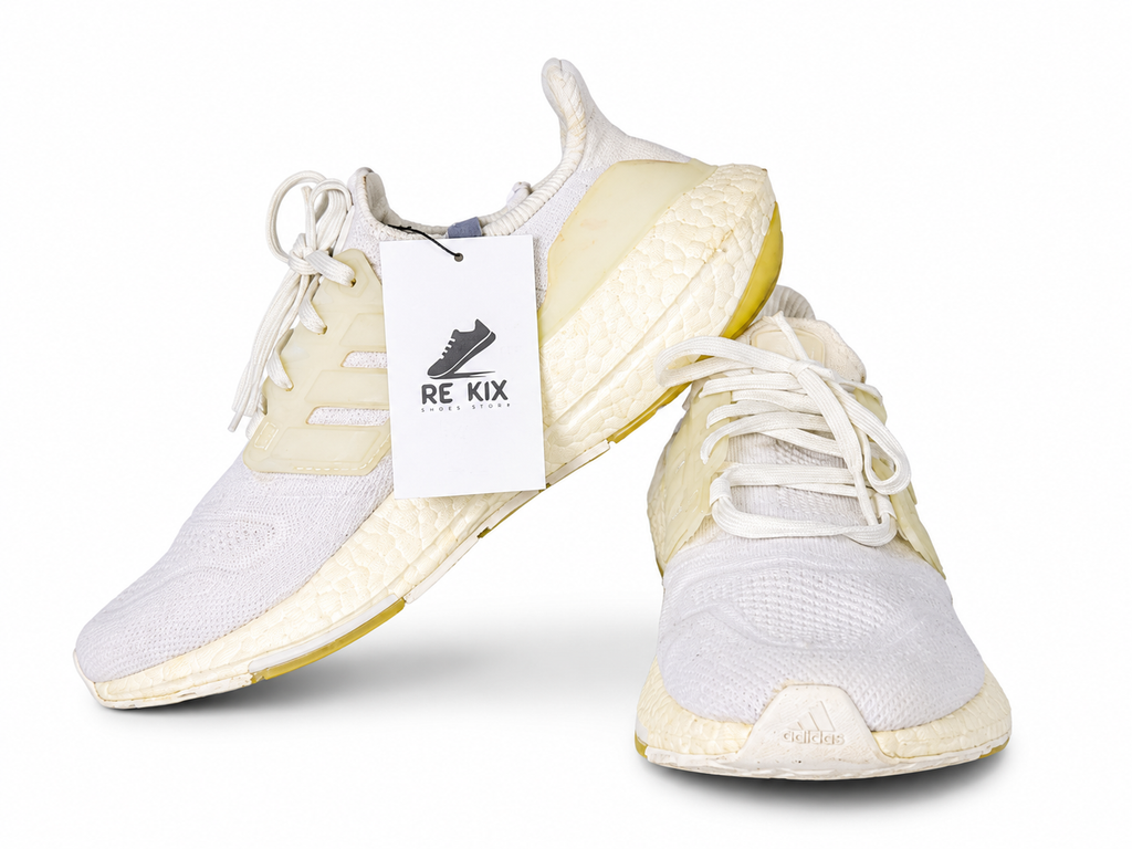 ADIDAS ULTRABOOST 22