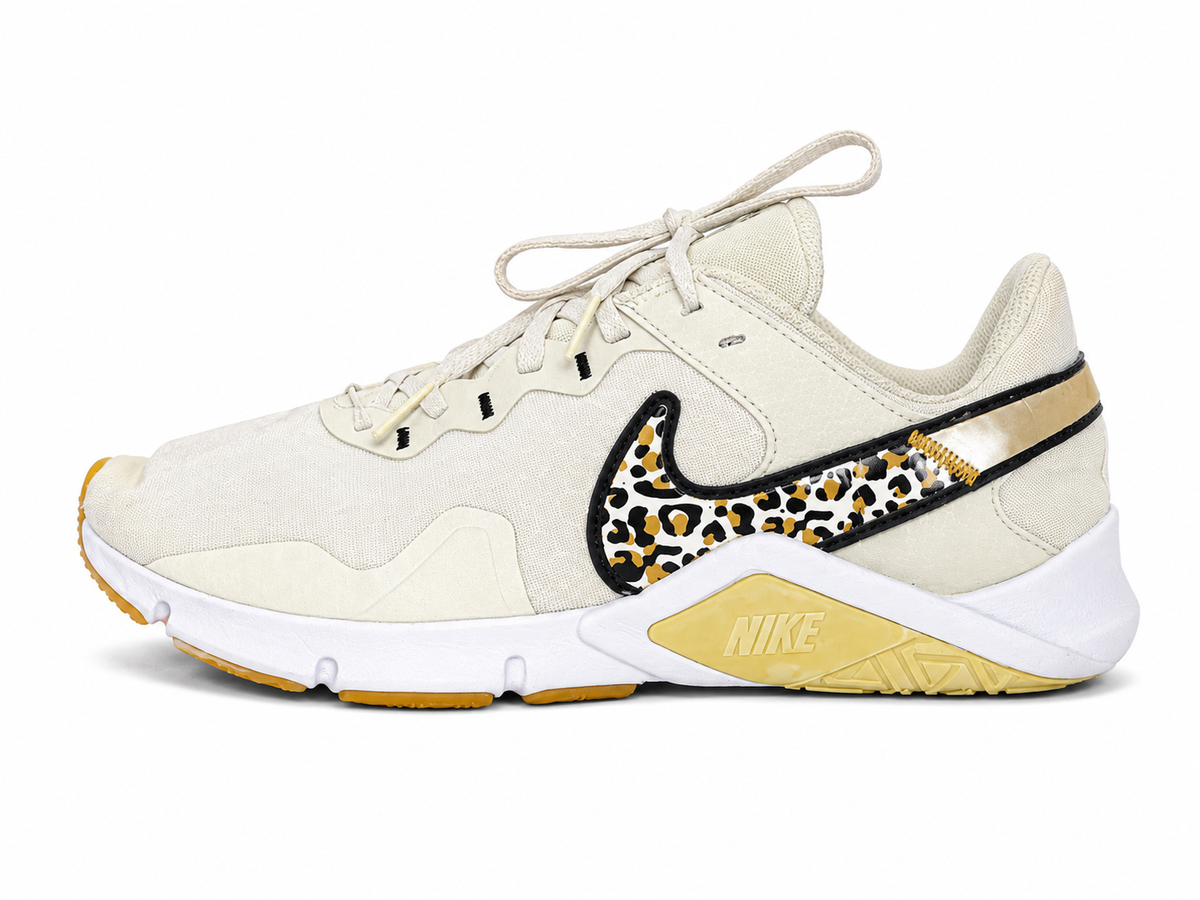 NIKE LEGEND ESSENTIAL 2 PREMIUM LEOPARD