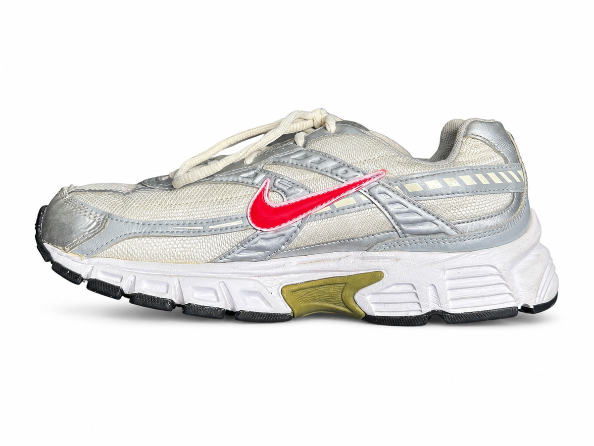 NIKE INITIATOR