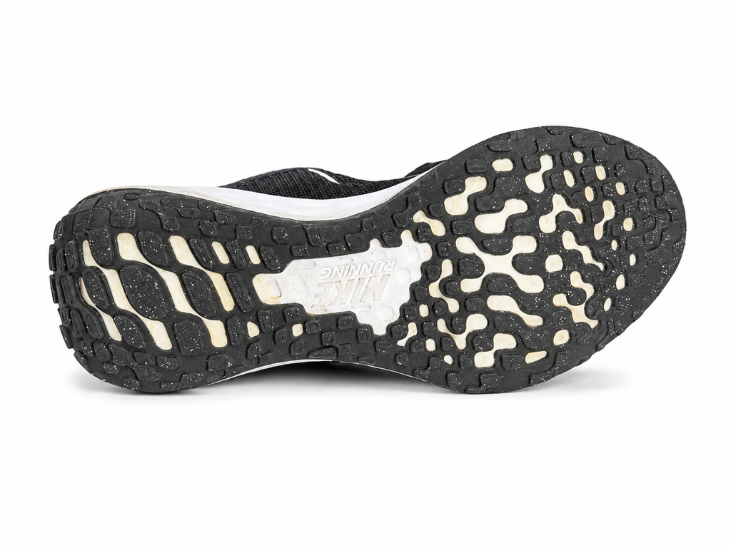NIKE REVOLUTION 6