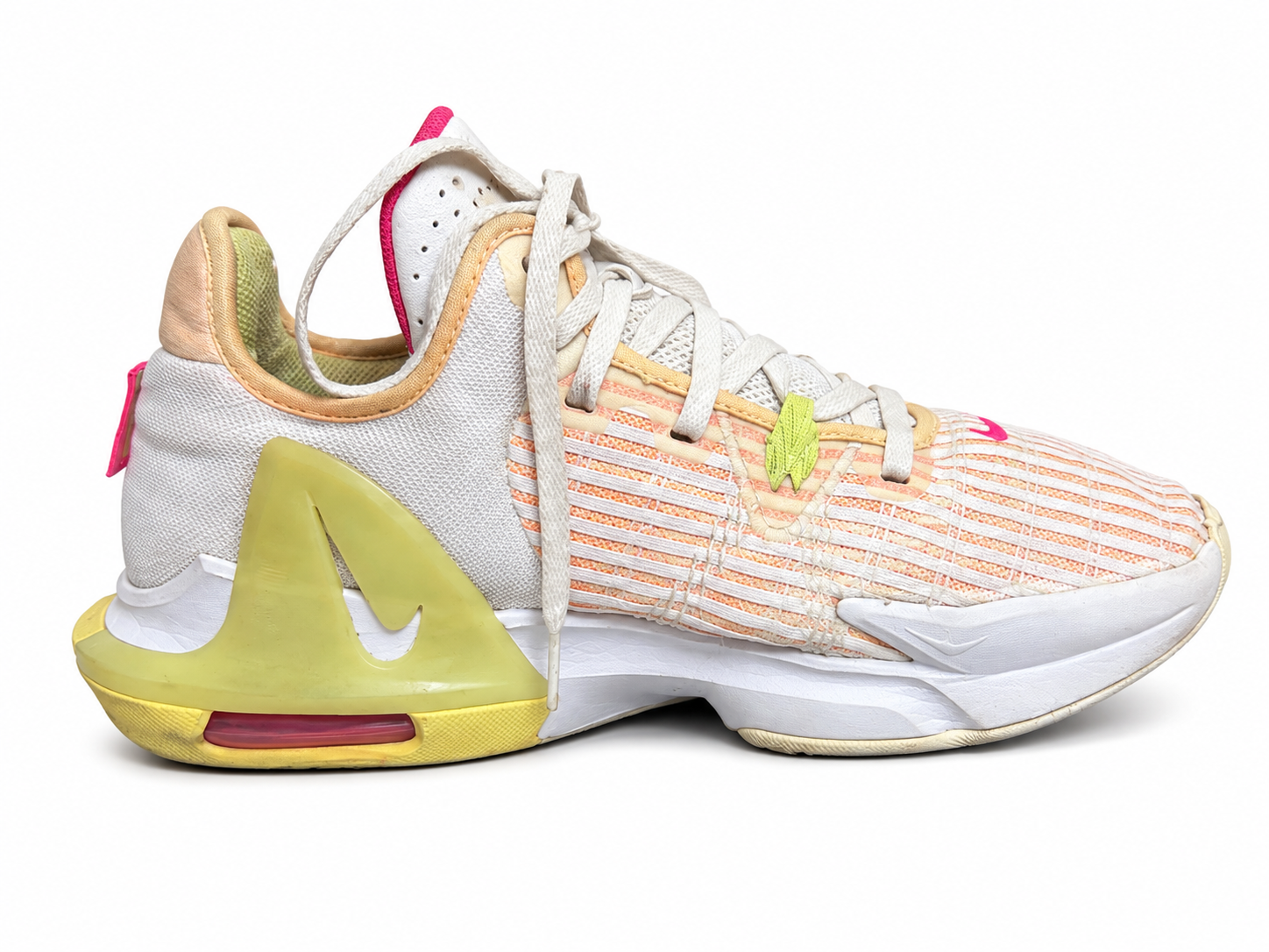 NIKE LEBORN WITNESS 6
