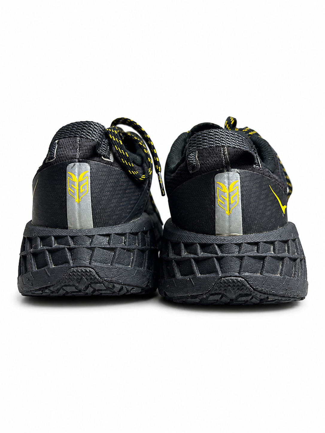 HOKA CLIFTON 9