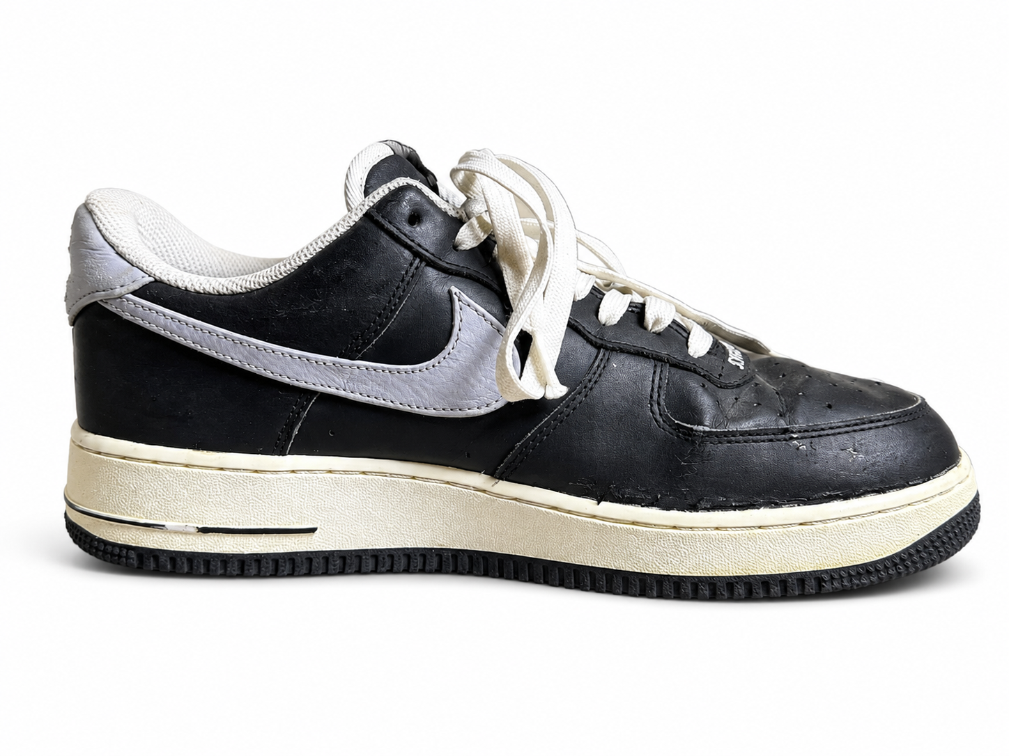 NIKE AIR FORCE 1
