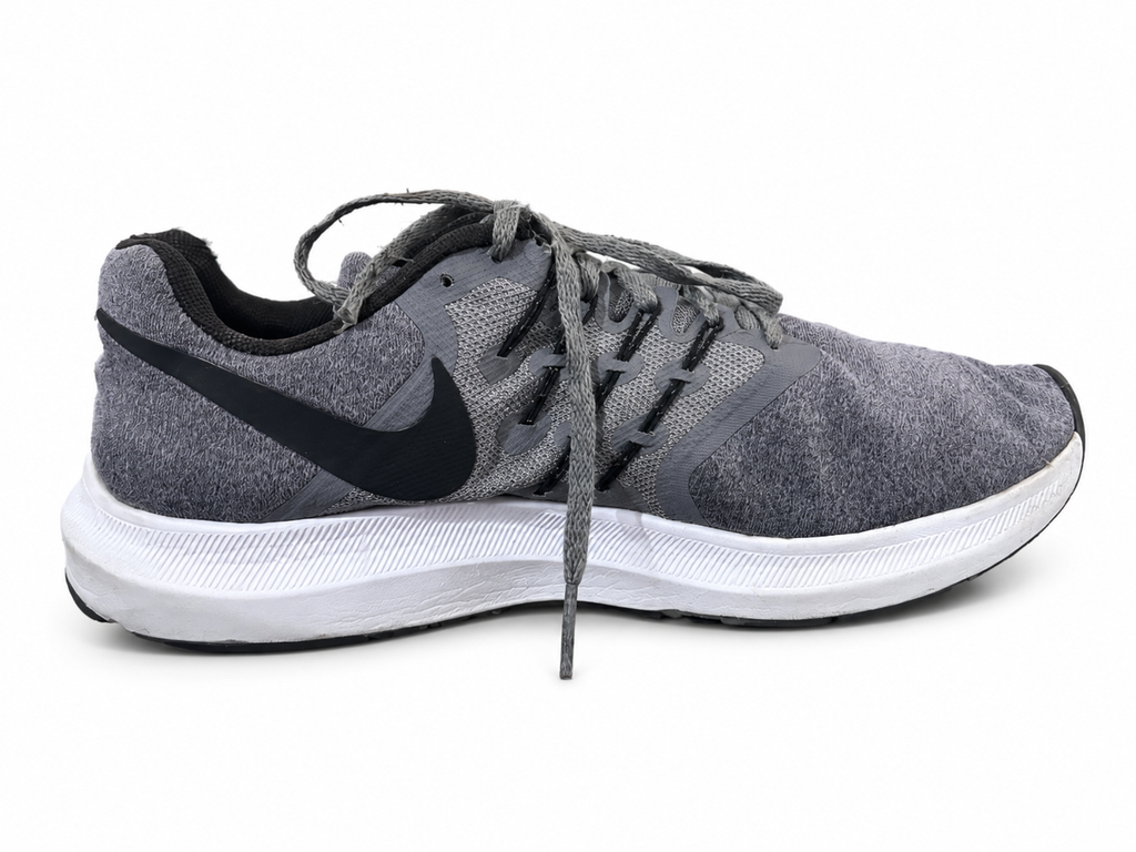 NIKE RUN SWIFT