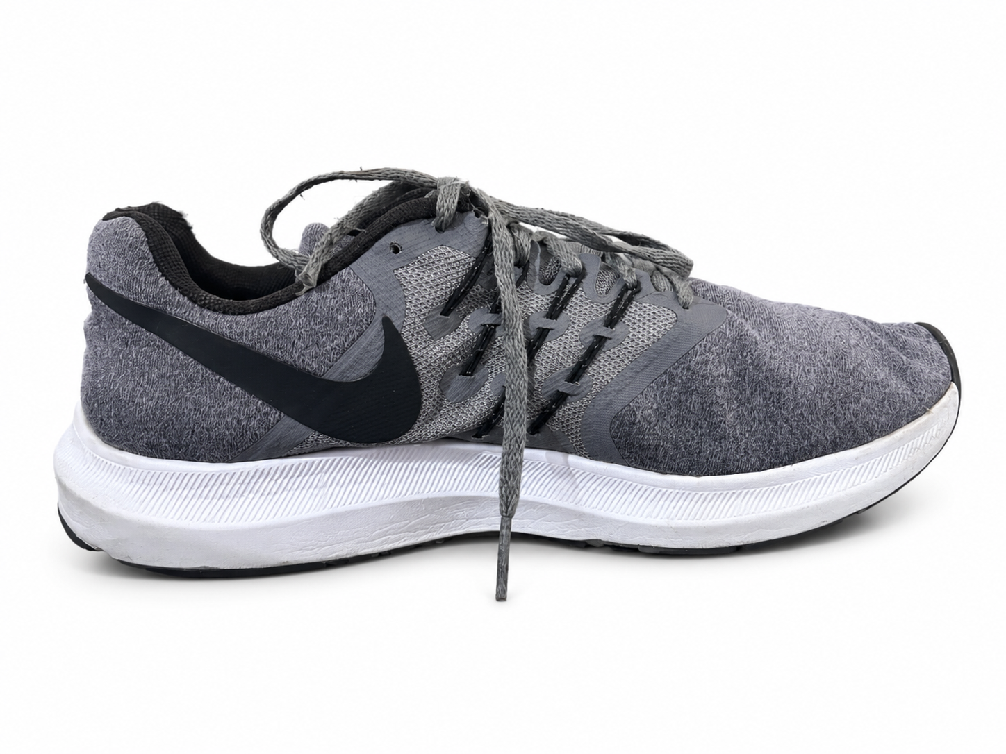 NIKE RUN SWIFT