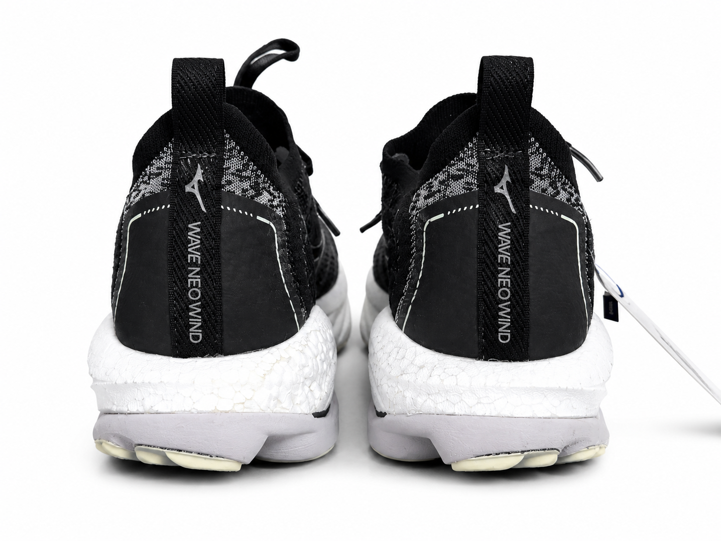MIZUNO WAVE NEOWIND