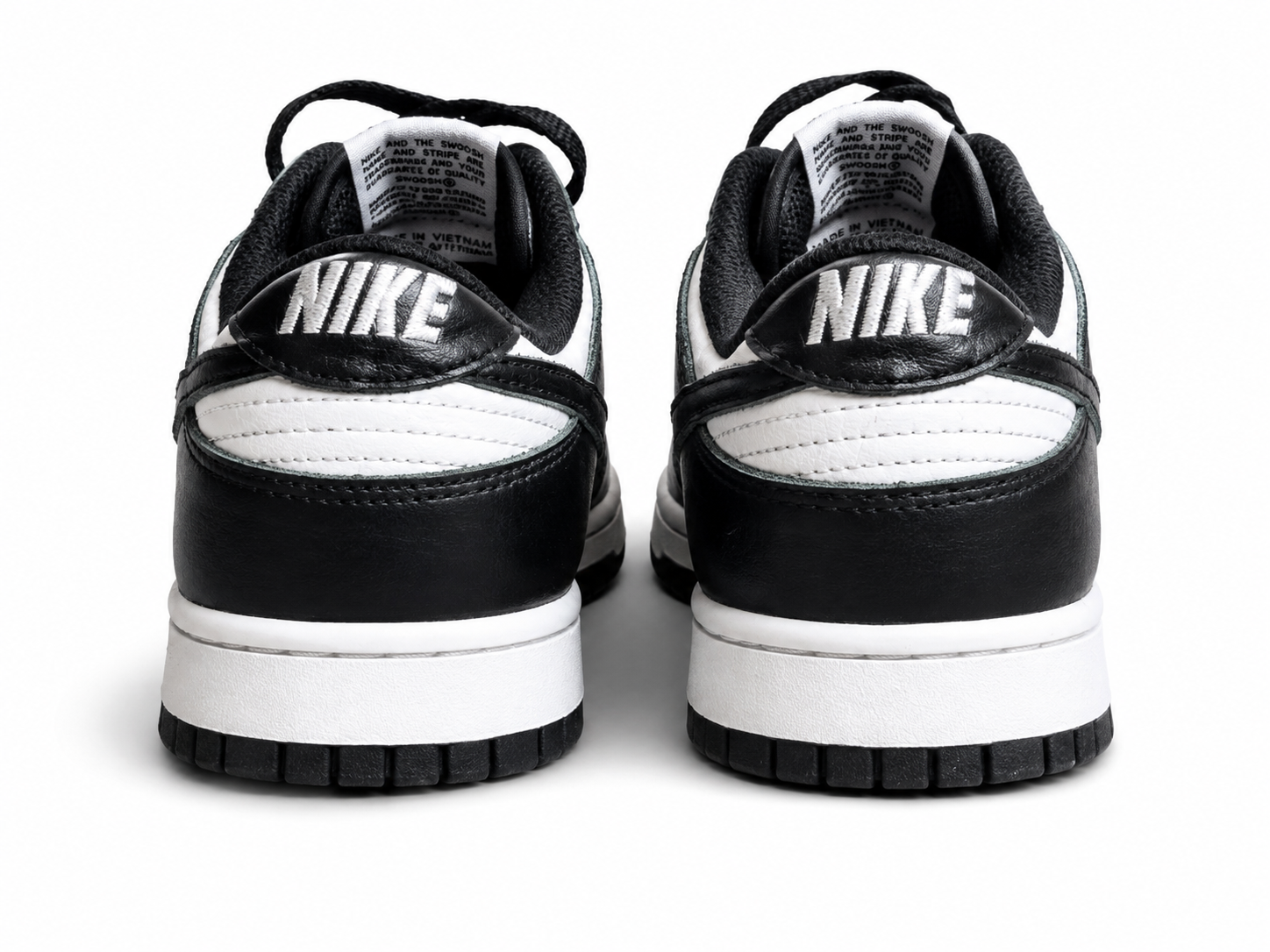NIKE DUNK LOW