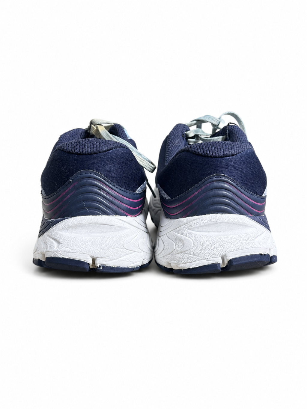 NEW BALANCE 840 V5