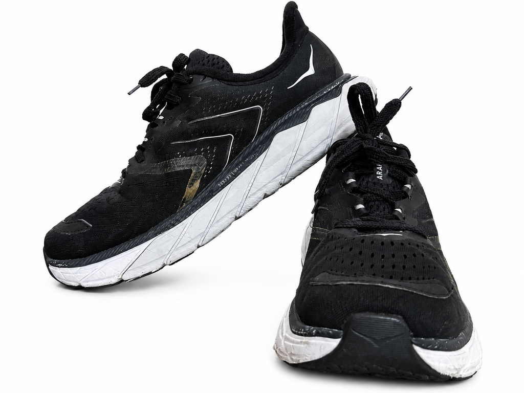 HOKA ONE ARAHI 5