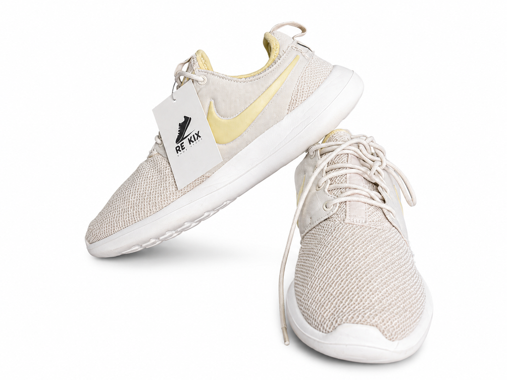 NIKE ROSHE TWO