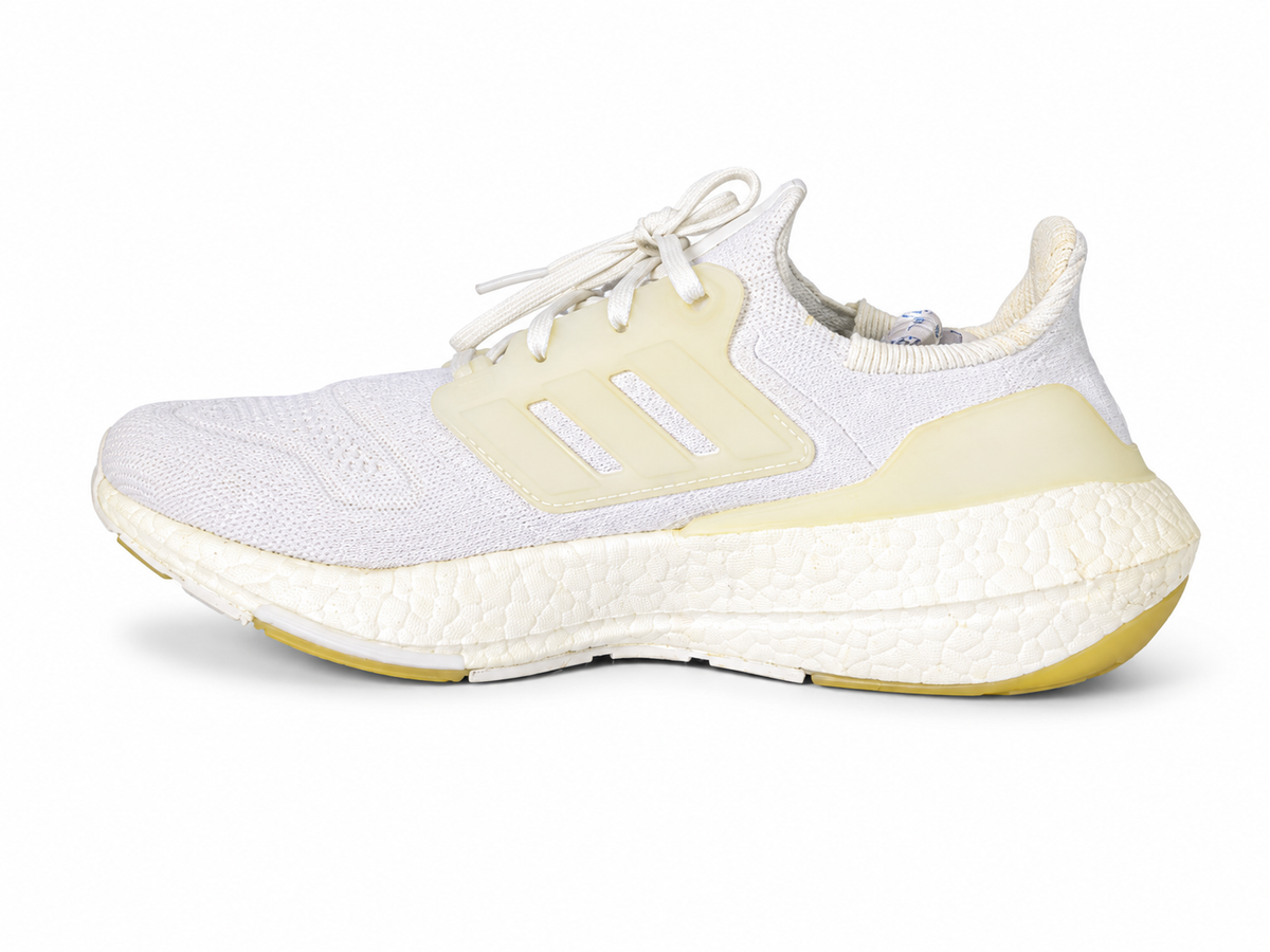 ADIDAS ULTRABOOST 22